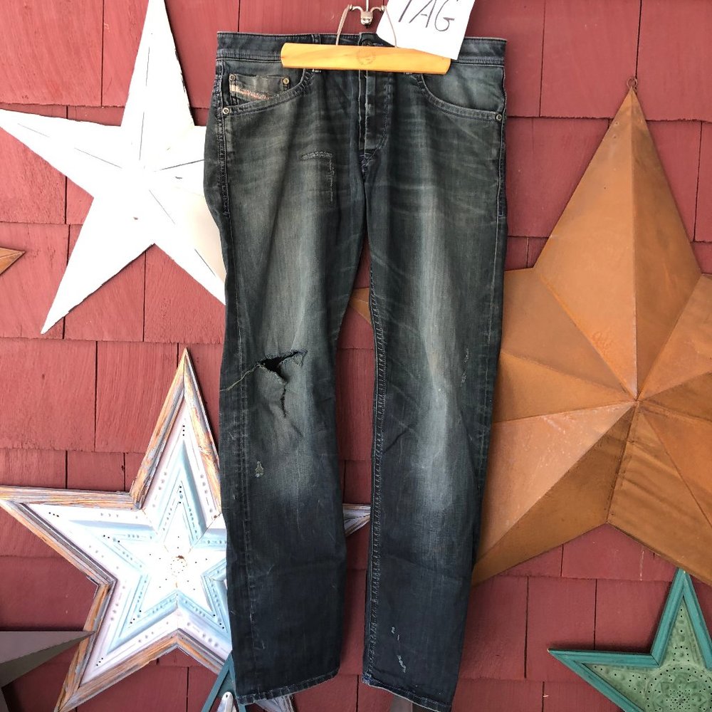 Diesel Braddom Regular Slim Tapered Wash 0884F Stretch Destroyed Jeans Sz 33x31